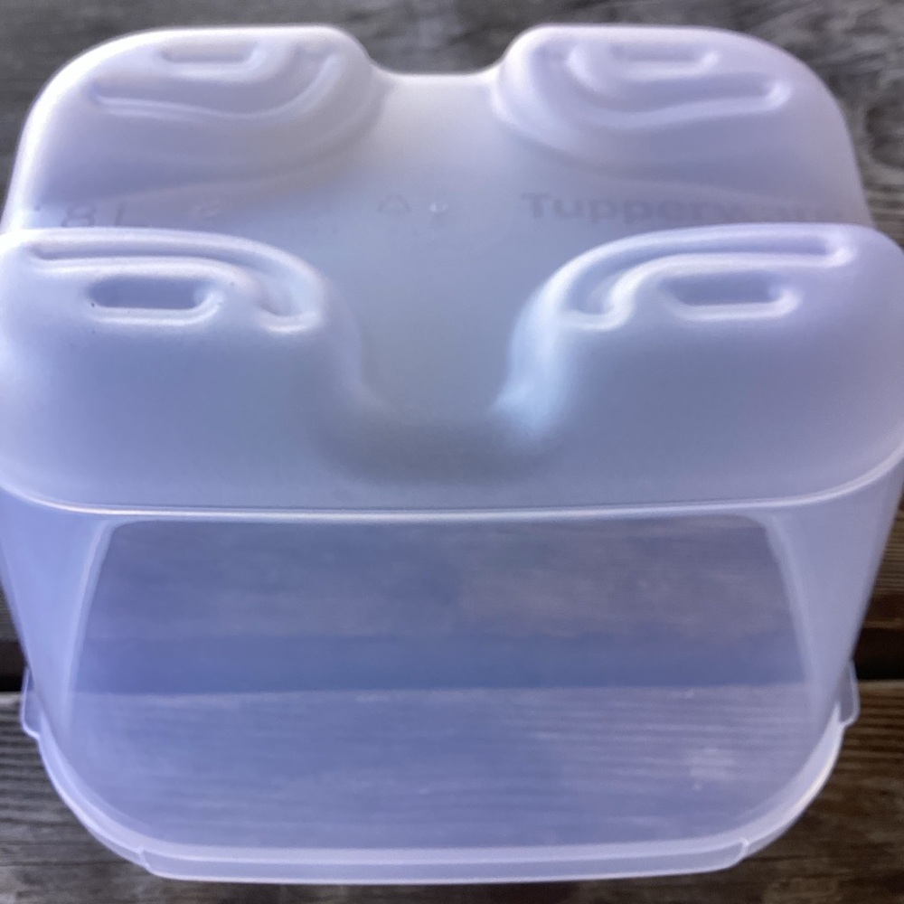 Tupperware FridgeSmart Small Deep Container 1.8L - Picture 5 of 11